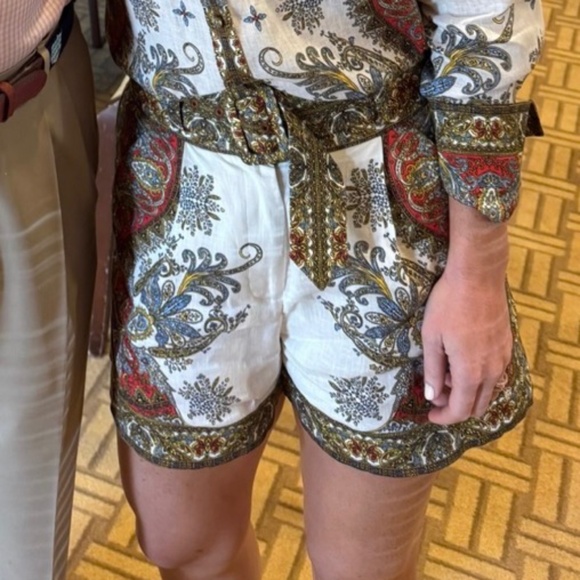 Veronica Beard Linen Shorts - Picture 4 of 4